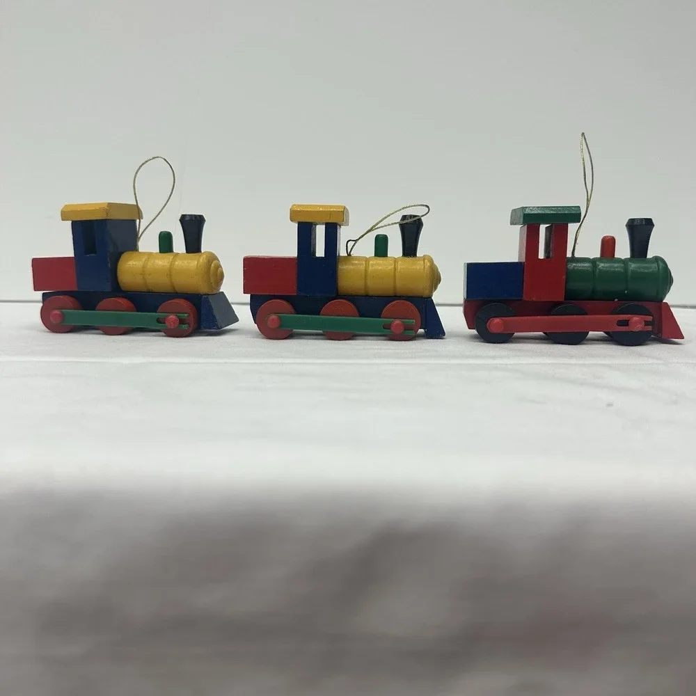 Lot / 3 Old-School Wood Block Locomotive Train Christmas Ornament Rolling Wheels